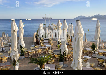 Restaurant at the Promenade de la Croisette, Cannes, France Stock Photo