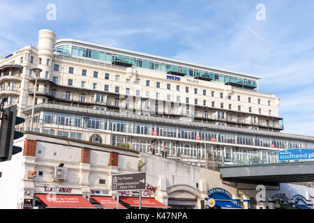 Exterior view of the Park Inn Palace hotel at Southend-on-Sea, Essex, UK Stock Photo
