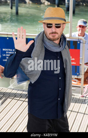 Venice, Italien. 05th Sep, 2017. Darren Aronofski after the 'Mother!' photocall at the 74th Venice International Film Festival at the Palazzo del Casino on September 05, 2017 in Venice, Italy Credit: Geisler-Fotopress/Alamy Live News Stock Photo