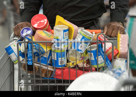 Fort Lauderdale, Florida, USA. 5th Sep, 2017. Residents of south Florida stock up with groceries at Walmart in Fort Lauderdale in preperation for hurricane Irma. Florida Governor, Rick Scott, declared a state of emergency for all counties in Florida on Monday, in enticipation of possible impact of category five Hurricane Irma later this week. Credit: Orit Ben-Ezzer/ZUMA Wire/Alamy Live News Stock Photo