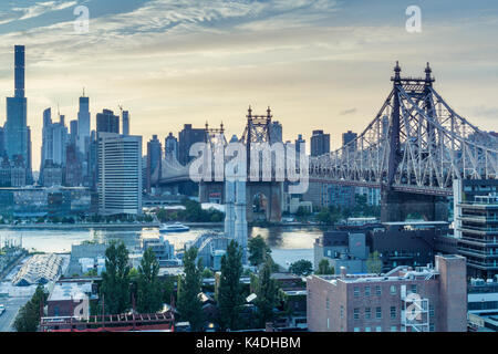 The Queensborough Bridge between Manhattan and the borough of Queens  in New York on Thursday, August 31, 2017. Once again a proposal to start tolling the now free East River bridges is being floated and although not formally announced politicians from Queens are up in arms already. (© Richard B. Levine) Stock Photo