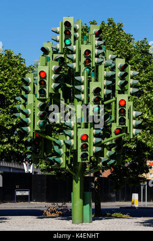 Traffic Light Tree sculpture by Pierre Vivant at Canary Wharf, London England United Kingdom UK Stock Photo