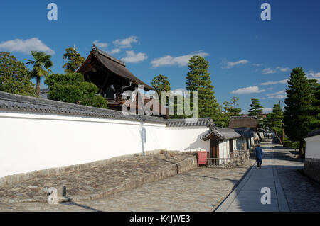 An alley in Myoshin-ji temple complex, Kyoto, Japan, Asia Stock Photo