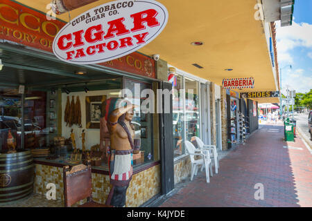 Cigar shop on 8th Street in Little Havana, Miami, Florida, United States of  America, North America Stock Photo