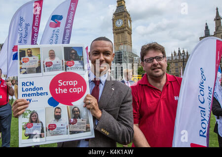London, UK. 6th Sep, 2017. Clive Lewis (left), Labour MP for Norwich South supporting the nurses. In a protest organised by the Royal College of Nursingled, nurses rallied in central London to protest against the Governments continued public sector pay cap. Credit: David Rowe/Alamy Live News Stock Photo