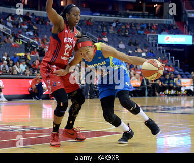 Washington, DC, USA. 6th Sep, 2017. 20170906 - Dallas Wings forward AERIAL POWERS (23) drives against Washington Mystics guard ALLISON HIGHTOWER (23) in the second half of a first-round game in the WNBA playoffs at Capital One Arena in Washington. Credit: Chuck Myers/ZUMA Wire/Alamy Live News Stock Photo