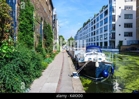 Regent's Canal, Islington, London, UK Stock Photo