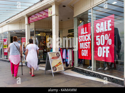summer-sales-sale-banner-shop-window-store-business-design-retail-k4mamm.jpg