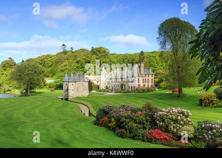 France, Manche (50), Cotentin, Cap de La Hague, Urville-Nacqueville, château et parc de Nacqueville labelisé Jardin Remarquable // France, Manche, Cot Stock Photo