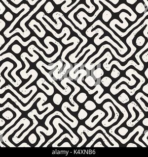 Seamless pattern with maze lines. Monochrome abstract background. Vector hand drawn labyrinth. Stock Vector