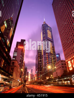 Busy street scene in financial district, Hong Kong, China Stock Photo