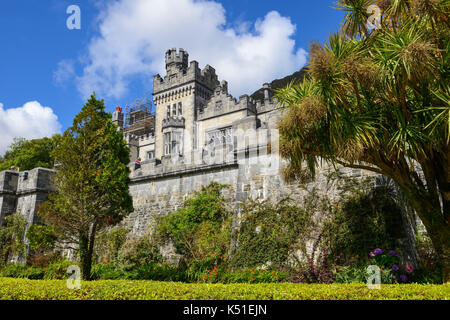 Kylemore Abbey on the banks of Pollacappul Lough in Connemara, County Galway, Republic of Ireland Stock Photo
