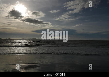 Banda Aceh, Indonesia. 07th Sep, 2017. A boat containing students demonstrating Rohingya refugees floating on the sea in the province of Aceh, Indonesia. It is part of the theatrical action to defend the Rohingya Muslim minority in the province of Aceh, Indonesia. Credit: Abdul Hadi Firsawan/Pacific Press/Alamy Live News Stock Photo