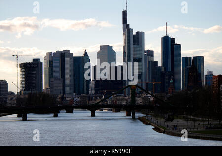 die Skyline von Frankfurt am Main u.a. mit der Commerzbank Zentrale, dem Heleba Gebaeude und anderen Wolkenkratzer, Main, Frankfurt am Main. Stock Photo