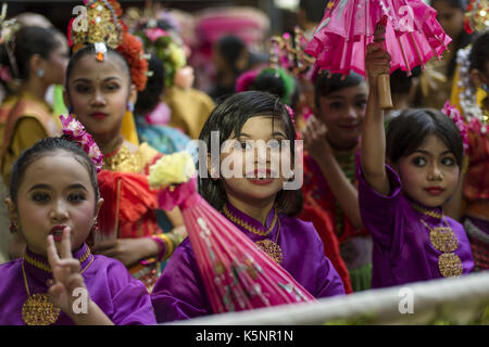 Kuala Lumpur, MALAYSIA. 10th Sep, 2017. Malaysian kids wearing traditional costumes during the Japanese annual 'Bon Odori' festival celebrations in Kuala Lumpur, Malaysia on September 10, 2017. Hundreds of participants including both resident Japanese nationals and local Malaysians are celebrated the summer dance festival. Credit: Chris Jung/ZUMA Wire/Alamy Live News Stock Photo