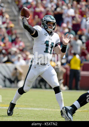 Landrover, Maryland, USA. 10th Sep, 2017. Philadelphia Eagles quarterback Carson Wentz (11) throws a pass in first quarter action against the Washington Redskins at FedEx Field in Landover, Maryland on Sunday, September 10, 2017. The Eagles won the game 30 - 17. Credit: Ron Sachs/CNP - NO WIRE SERVICE - Photo: Ron Sachs/Consolidated News Photos/Ron Sachs - CNP Credit: dpa picture alliance/Alamy Live News Stock Photo