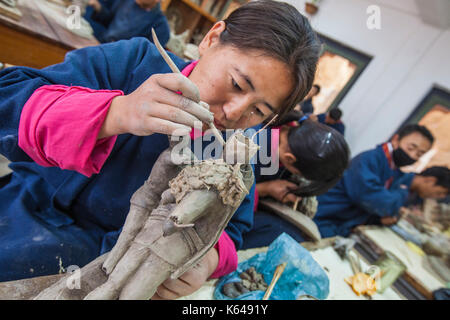 People create crafts, Thimpu Wangdue, Bhutan Stock Photo