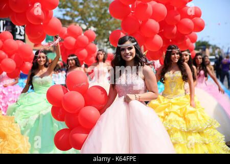 Chicago, USA. 10th Sep, 2017. People participate in a parade ahead of the Mexican Independence day in Chicago, the United States on Sept. 10, 2017. Credit: Liu Yifang/Xinhua/Alamy Live News Stock Photo