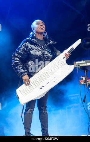 Portmeirion, Wales, UK. 10th Sep, 2017. Laura Mvula plays Festival No.6, Portmeirion, Wales, UK on Sunday 10th September, 2017. Credit: Ken Harrison/Alamy Live News Stock Photo