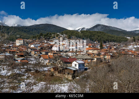 Panoramic view of Dobarsko Village in Rila mountain, Blagoevgrad region, Bulgaria Stock Photo