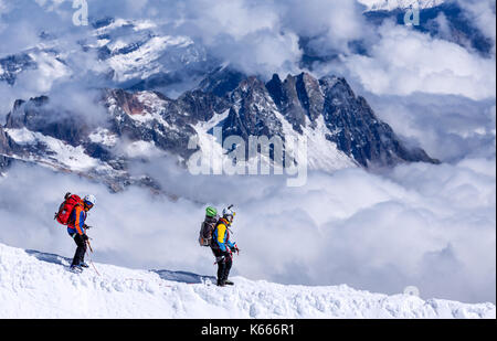 Two climbers on the slopes of Mont Blanc, Chamonix, France Stock Photo