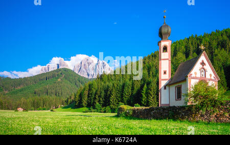 Santa Magdalena: St Maddalena Church and Odle Mountains soon before