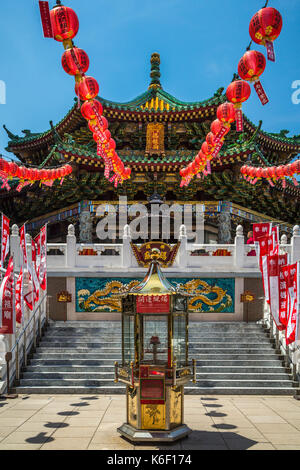 Entrance gate to Mazu Miao Temple in Chinatown, Yokohama, Japan, Asia. Stock Photo