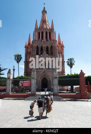 San Miguel de Allende, Guanajuato, Mexico - 2013: La Parroquia de San Miguel Arcángel is a neo-gothic style church at the town's zocalo. Stock Photo