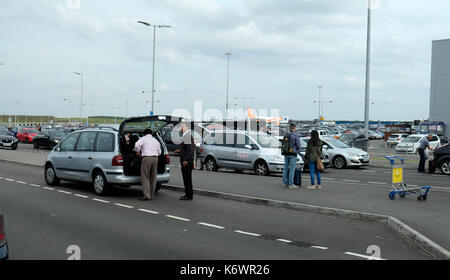 Luton Airport drop off Stock Photo