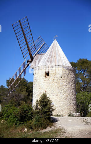 Windmill of Ramet, close to windmill from Alphonse Daudet in Fontvielle in Provence, Southern France Stock Photo