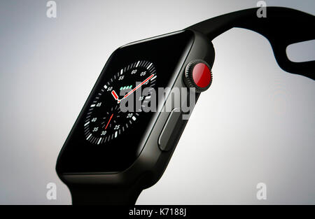 Apple Watch Series 3 Stock Photo - Alamy