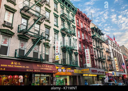 Mott Street in Chinatown, Manhattan, New York City Stock Photo