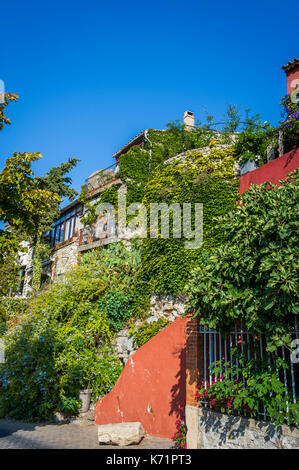 VILLAGE MEDIEVAL DU CASTELLET, VAR 83 FRANCE Stock Photo