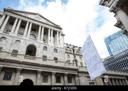 London, UK. 14th Sep, 2017. Vegan campaigners protest outside the Bank of England against the use of tallow in bank notes on the day on which the new £10 notes come into circulation. In addition to the £5 note, the Bank has announced that tallow will be used in the production of new £10 and £20 notes. Credit: Mark Kerrison/Alamy Live News Stock Photo