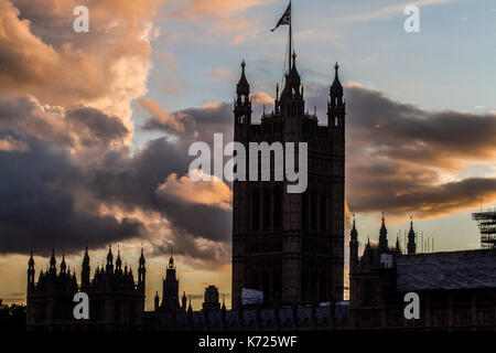 London, UK. 14th Sep, 2017. Big Ben clock tower and the Palace of Westminster silhouetted against a dramatic on an Autumn evening Credit: amer ghazzal/Alamy Live News Stock Photo