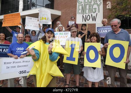 Los Angeles, California, USA. 14th Sep, 2017. A group of environmental activists hold a rally in Pasadena, California, September 14, 2017 to press for passage of Kevin De Leon's Senate Bill 100, which they say would ensure that California generates 100 percent of its electricity from renewable and carbon-free sources by 2045. Credit: Ringo Chiu/ZUMA Wire/Alamy Live News Stock Photo