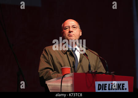 Munich, Germany. 13th Sep, 2017. Former opposition leader Gregor Gysi talked about many things in Munich during campaign. Credit: Alexander Pohl/Pacific Press/Alamy Live News Stock Photo