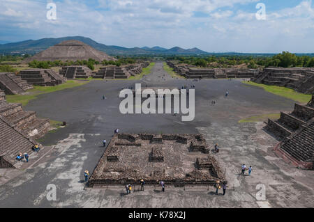 The archaeological site of Teotihuacan seen from the top of the moon pyramid with a view over the alley of the dead and the sun pyramid, Mexico City. Stock Photo