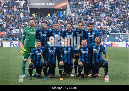 Reggio Emilia, Italy. 14th Sep, 2017. BC/Atalanta BC team group line-up Football/Soccer : Atalanta team group (L-R) Etrit Berisha, Hans Hateboer, Bryan Cristante, Marten de Roon, Rafael Toloi, Andrea Petagna, front; Alejandro Dario Gomez, Andrea Masiello, Timothy Castagne, Marco Remeo Freuler, Jose Luis Palomino pose before the UEFA Europa League Group E match between Atalanta BC 3-0 Everton FC at Mapei Stadium - Citta del Tricolore in Reggio Emilia, Italy . Credit: Maurizio Borsari/AFLO/Alamy Live News Stock Photo