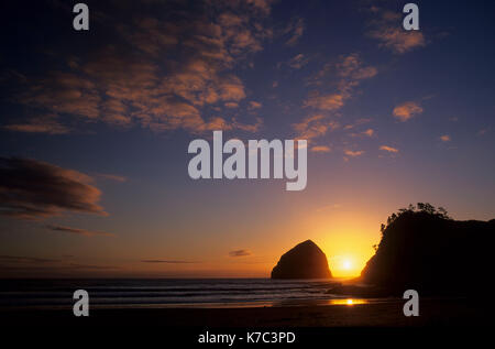 Cape Kiwanda sunset, Cape Kiwanda State Park, Oregon Stock Photo