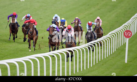 Photo Must Be Credited ©Alpha Press 079965 03/06/2016 Horse Racing at Ladies Day during The Investec Derby Festival 2016 at Epsom Downs Racecourse in Epsom, Surrey. Stock Photo