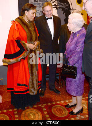 Photo Must Be Credited ©Alpha Press 073074 16/01/2016 Queen Elizabeth II, Lord Mayor of the City of London Jeffrey Mountevans meets Patricia Scotland, Baroness Scotland of Asthal at a reception to mark Commonwealth week at the Guildhall in London. Stock Photo