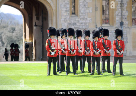 Photo Must Be Credited ©Kate Green/Alpha Press 079965 13/04/2016 Atmosphere Investitures Windsor Castle Berkshire Stock Photo