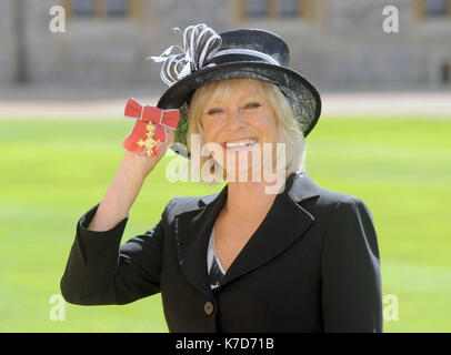 Photo Must Be Credited ©Kate Green/Alpha Press 079965 13/04/2016 Sue Barker Investitures Windsor Castle Berkshire Stock Photo
