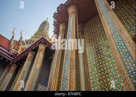 Details of the structure of Prasat Phra Dhepbidorn and Phra Mondop at Wat Phra Kaew (Temple of the Emerald Buddha). The Grand Palace, Thailand Stock Photo