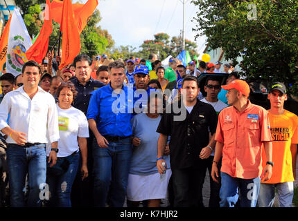 Bejuma, Carabobo, Venezuela. 15th Sep, 2017. Alejandro Feo La cruz, candidate of the table of the democratic unit, to the government by the state Carabobo, in a street route by the population of Bejuma, Carabobo state. Photo: Juan Carlos Hernandez Credit: Juan Carlos Hernandez/ZUMA Wire/Alamy Live News Stock Photo