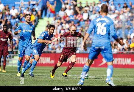 Getafe, Spain. 17th September, 2017. LaLiga match between Getafe CF and FC Barcelona at the Coliseum Alfonso Pérez, in Getafe, Madrid. © ABEL F. ROS/Alamy Live News Stock Photo