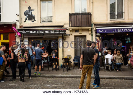 Paris Butte Aux Cailles Strassencafe Bar Chez Michelle Und Diapason Stock Photo Alamy