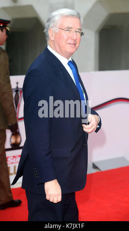 Photo Must Be Credited ©Kate Green/Alpha Press 079965 22/01/2016 Michael Fallon at The 2016 Sun Military Awards held at the Guildhall in London Stock Photo