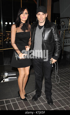 Photo Must Be Credited ©Kate Green/Alpha Press 079965 25/01/2016 Linzi and Will Stoppard Eating Happiness VIP film screening Mondrian Hotel London Stock Photo